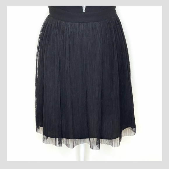 BCBGeneration Mini Dress Chiffon Skirt Lace Insert Front V Sleeveless Black - Picture 8 of 11